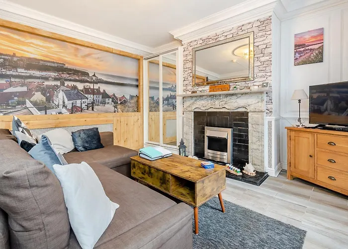 The Hyding Hole Γουίτμπι